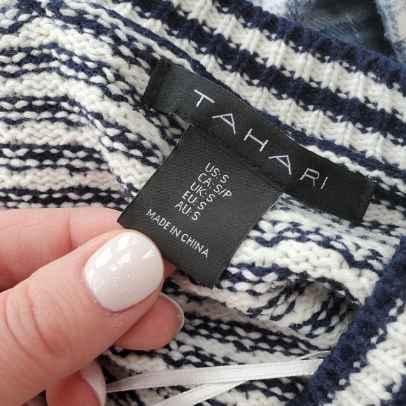 Tahari Navy Blue and White Striped Women's Button Down Cardigan Sweater NWOT - Picture 9 of 15